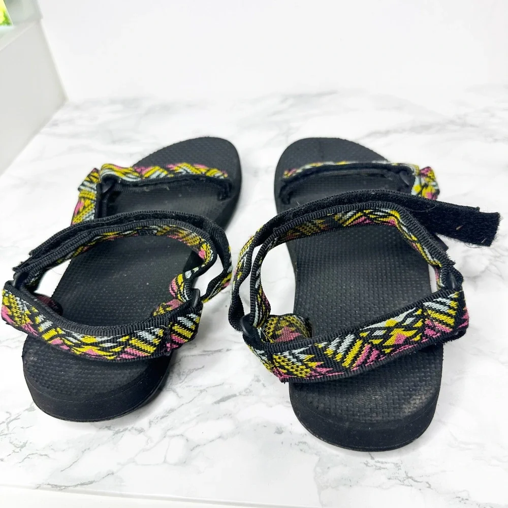 Teva Original Universal Kids Size 4 Black Pink Yellow Strappy Sandals Outdoorsy